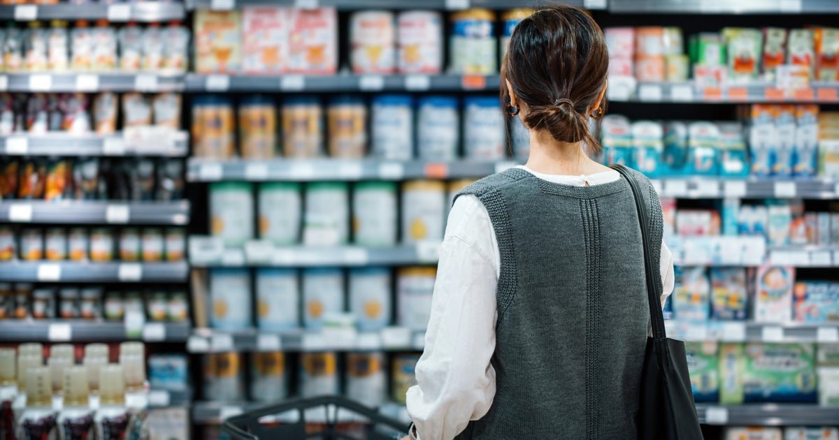 U.S. consumer sentiment drops to lowest point since May