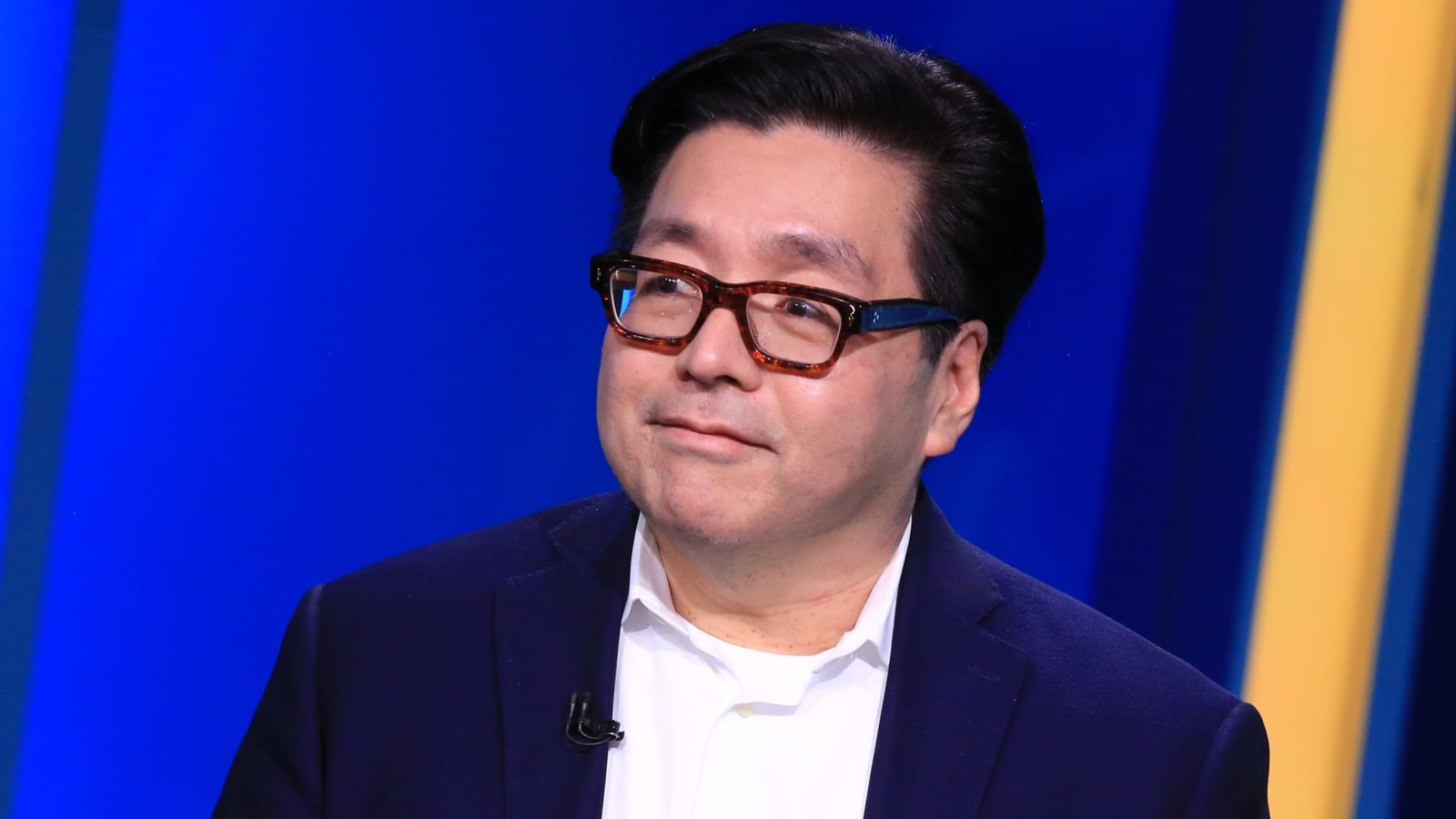 Tom Lee sees S&P 500 topping 7,000 by year-end, says don't be fooled by shutdown calamity talk