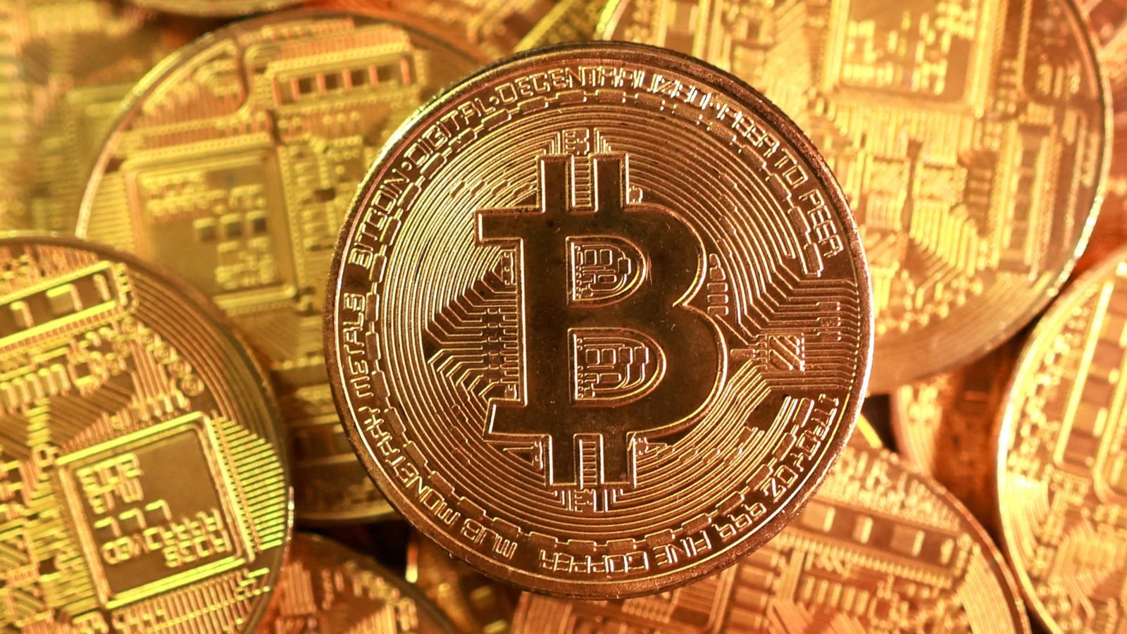 Bitcoin's November sell-off worsens as investors take risk off on worries about the AI trade