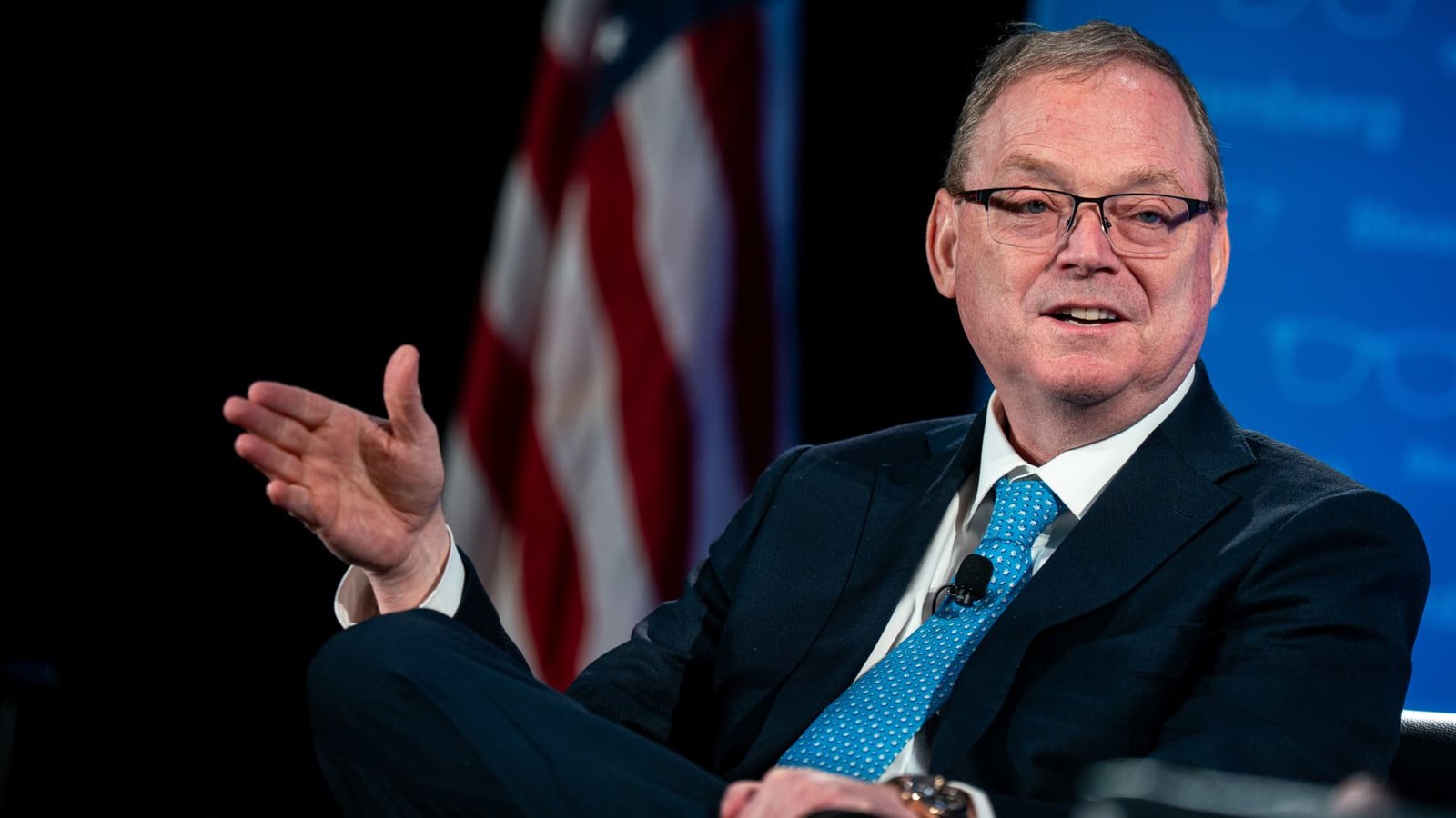 White House econ advisor Hassett floats ‘Trump cards’ amid credit card battle