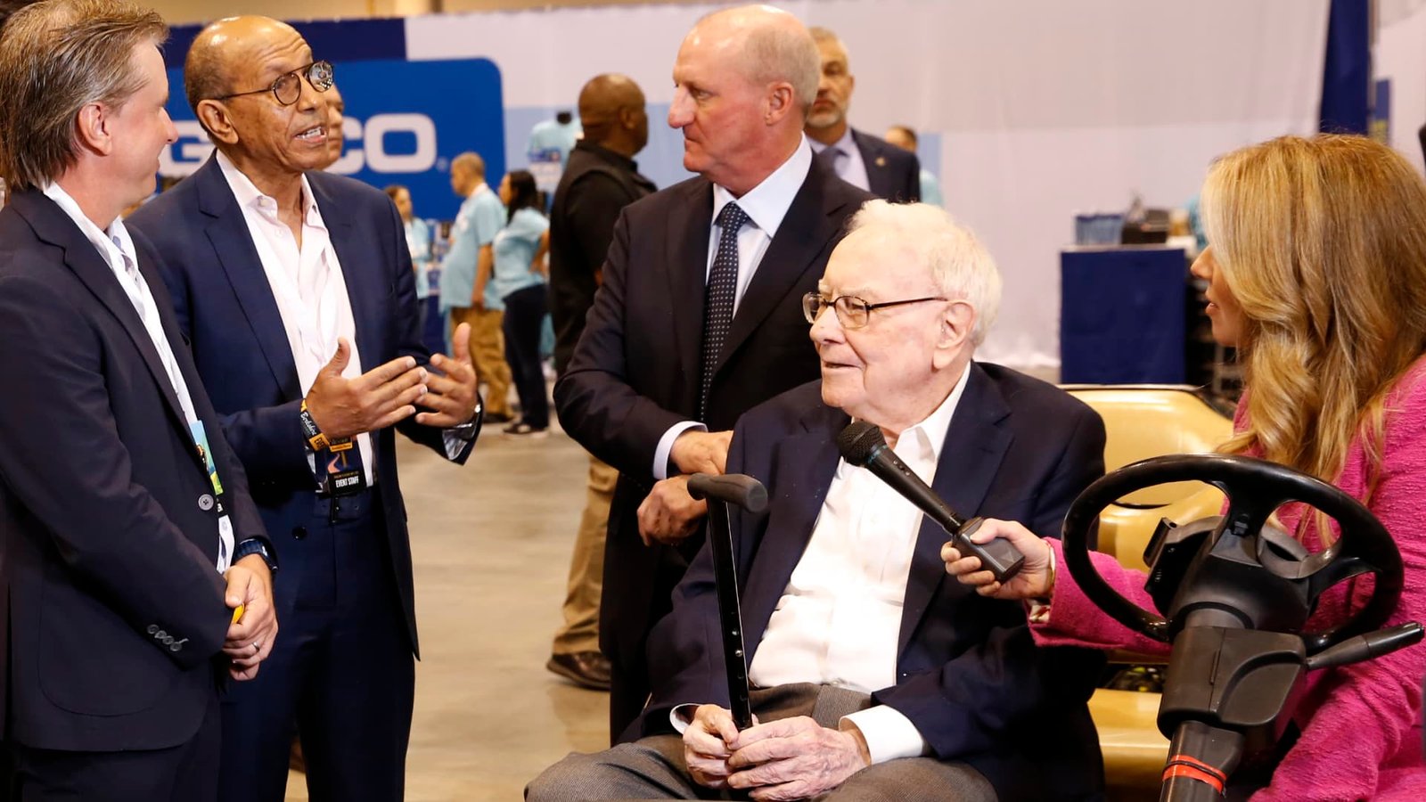 Berkshire Hathaway shares drop 5% after poor fourth-quarter results