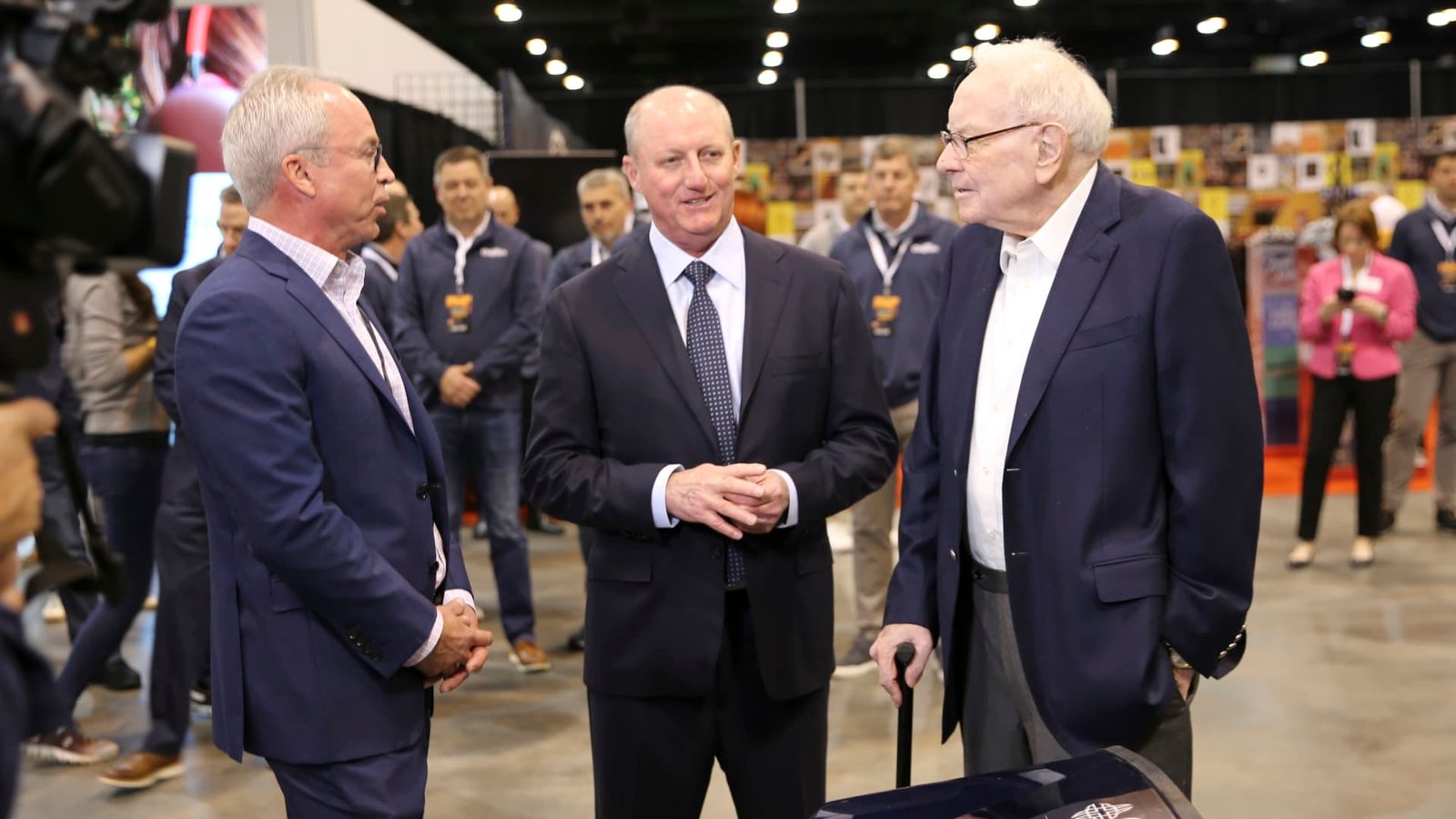 New Berkshire Hathaway CEO still talks with Warren Buffett nearly every day