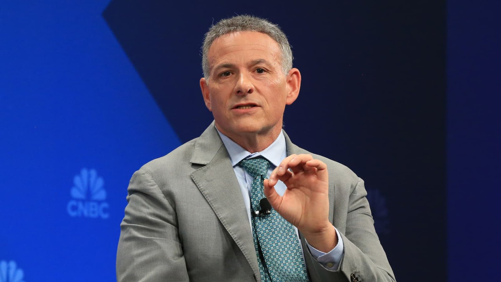 Greenlight’s David Einhorn pitches five turnaround stocks at Sohn, from AI to infrastructure