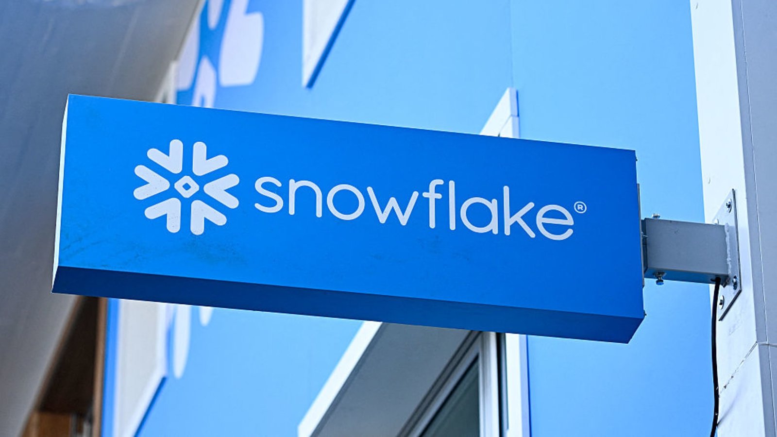 Stocks making the biggest moves after hours: SNOW, MRVL, A