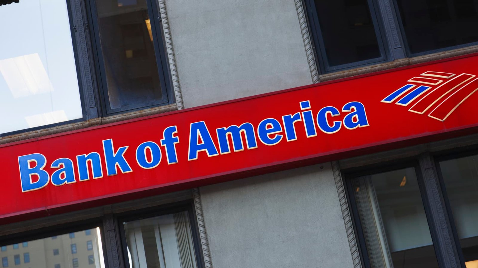Stocks making the biggest moves midday: SPCX, JPM, QURE, NNE