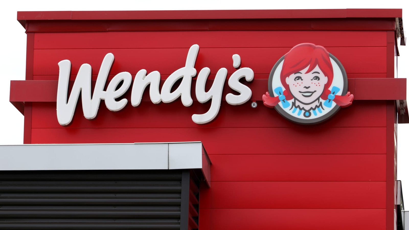 Wendy’s turns lower as meme rally fails to extend to a second day