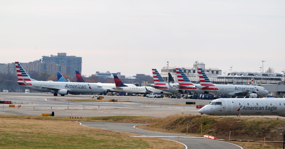 Airbus plane software issue expected to cause flight delays during busy Thanksgiving weekend