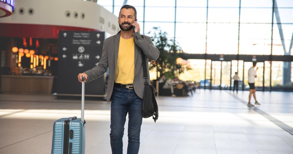 Transportation Department urges "dressing with respect" on flights. Will it improve air travel?