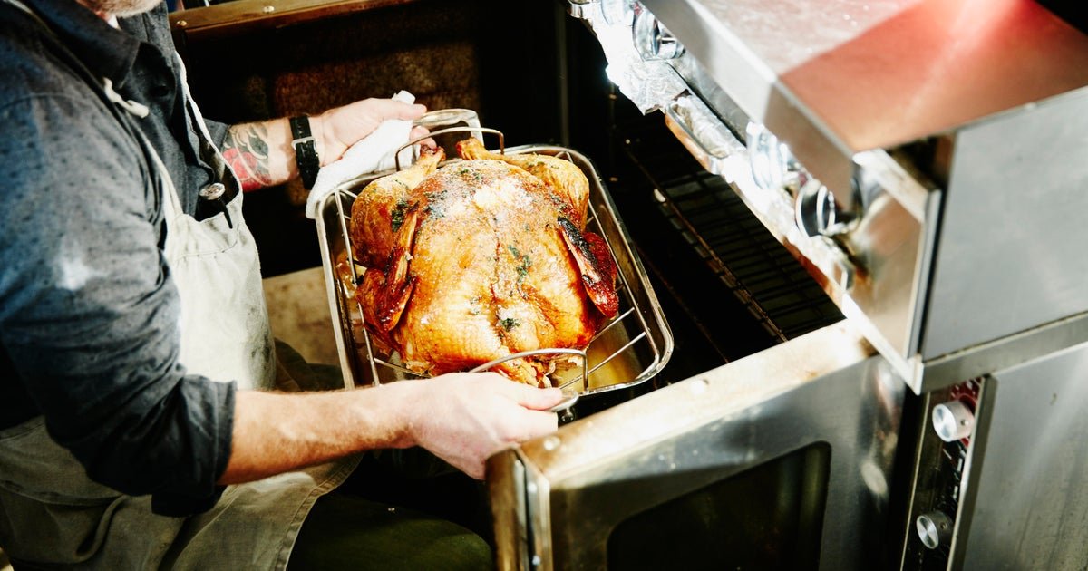 What's open on Thanksgiving? Here's what to know about store hours on Thursday and Black Friday.