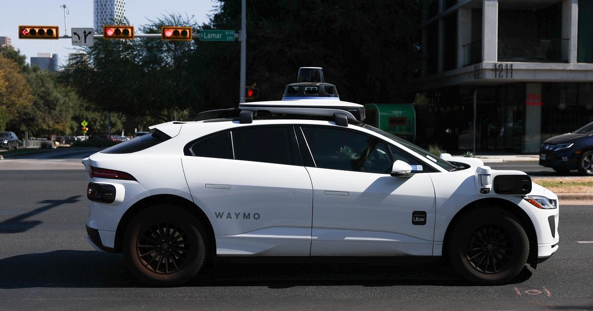 U.S. expands investigation into Waymo over robotaxis driving around stopped school buses