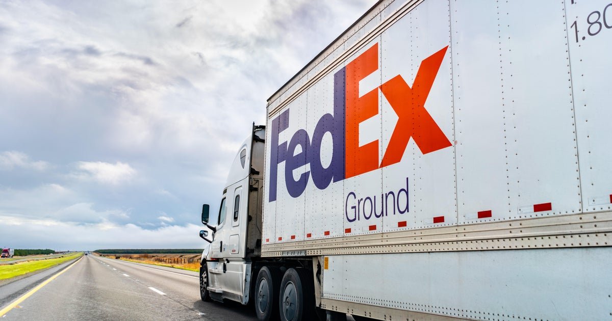 FedEx vows to pass any tariff refunds it gets from the U.S. on to customers