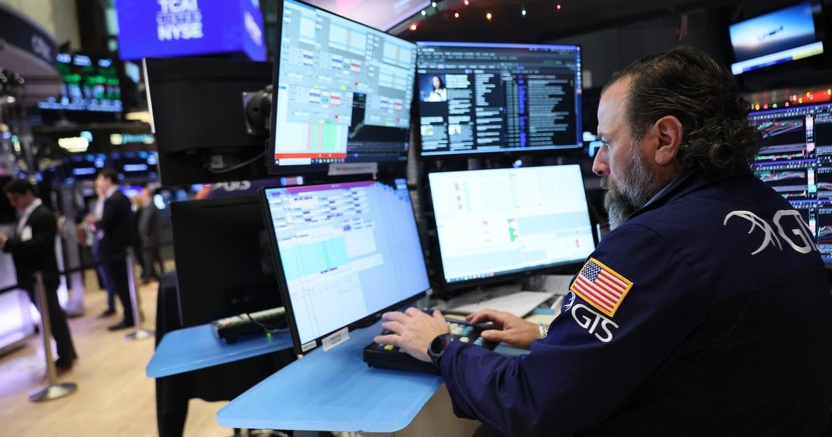 Stocks tumble as Wall Street nears longest losing streak in nearly 4 years