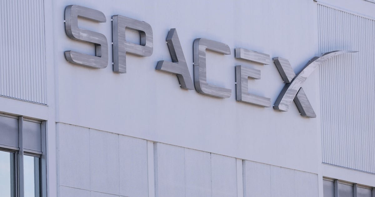 Elon Musk's SpaceX files confidential initial public offering, reports say