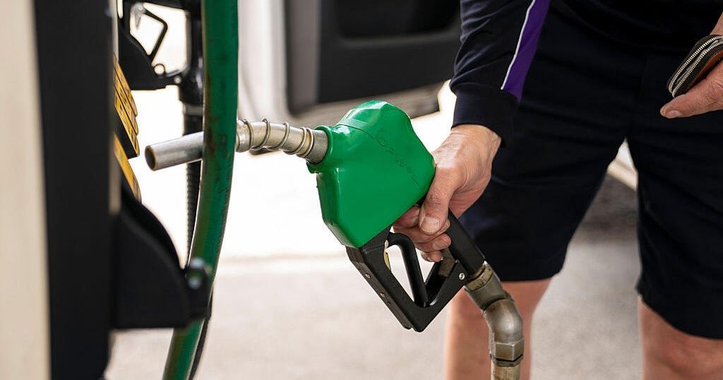Hottest U.S. gas prices in years leave drivers feeling burned
