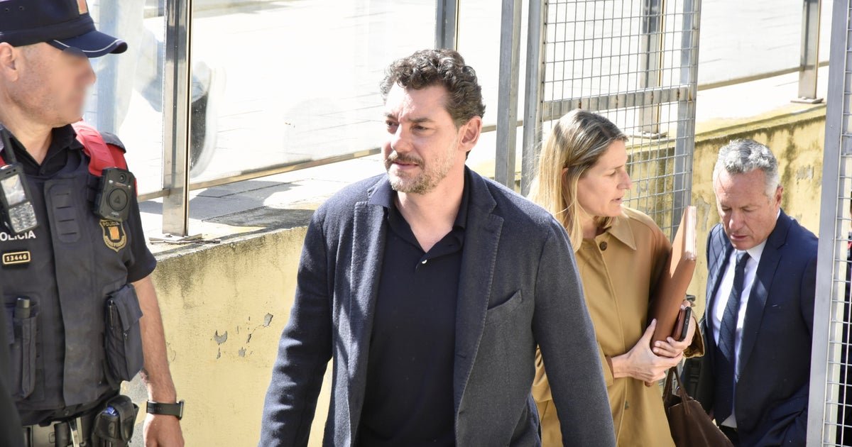 Mango clothing chain founder Isak Andic's son Jonathan Andic denies killing his father