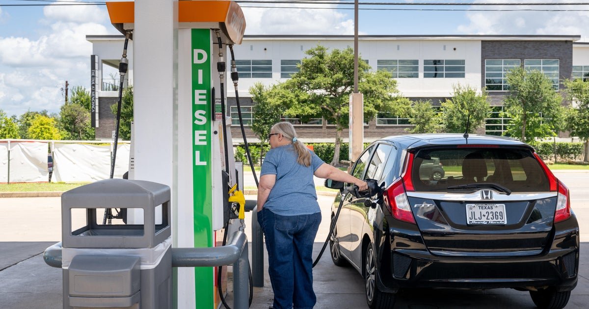 Gas prices fall below $4 a gallon for the first time in nearly 3 months