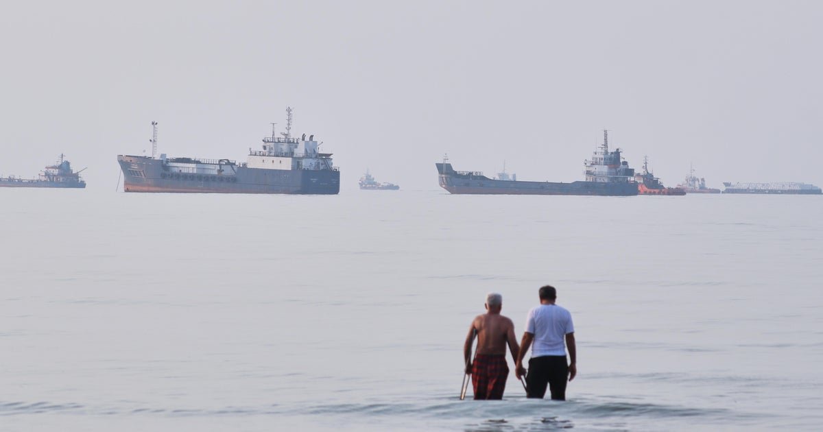 Trump's Strait of Hormuz fee would have cost millions, opened "a very dangerous Pandora's Box," experts say