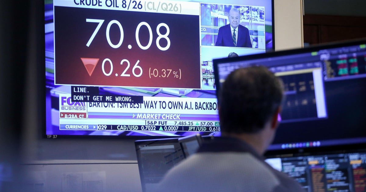 U.S. says it is monitoring oil markets for price-fixing as it urges states to do the same