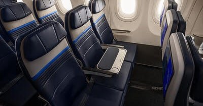 United's newest premium upgrade guarantees an empty middle seat in economy