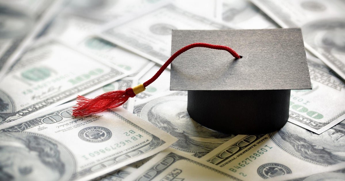 Want to save on student loan payments? Here's how to get a discount.